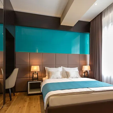 Maccani Luxury
