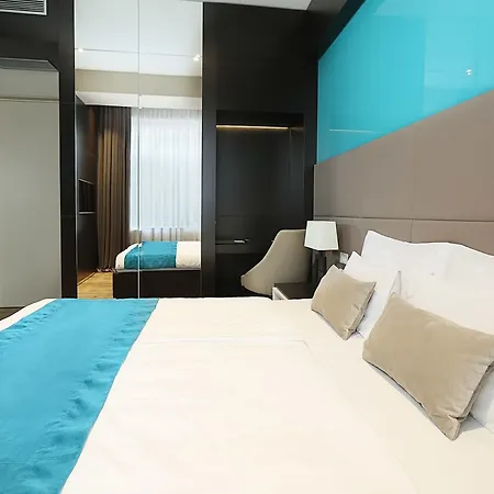 Maccani Luxury 4*