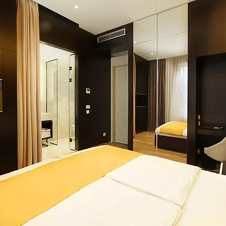 Maccani Luxury 4*