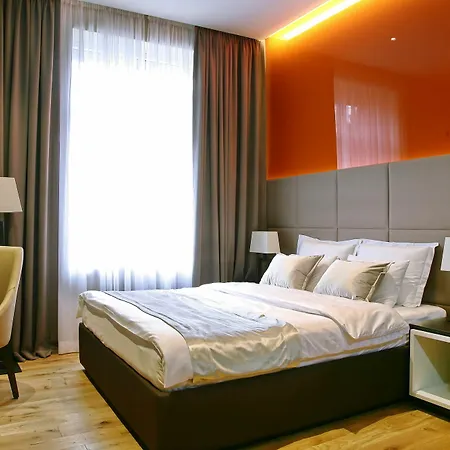 Maccani Luxury 4*